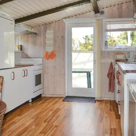 Three-bedroom In Saby Nyaraló Sæby