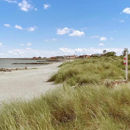 Nyaraló Three-bedroom In Saby *
