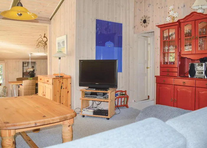 Three-bedroom In Saby *